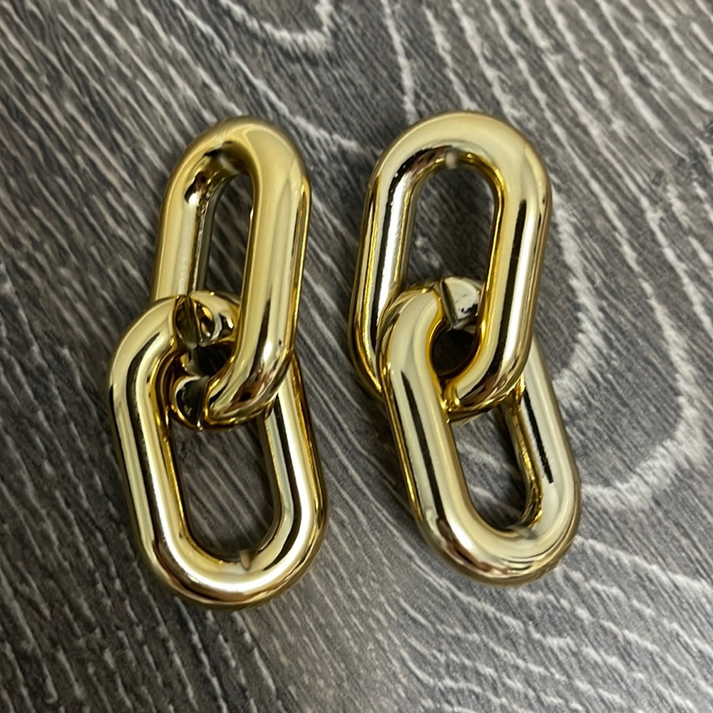 Chain link earrings